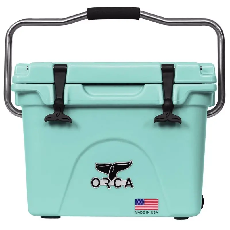 20-Quart Portable Insulated Cooler – Durable Rotomolded Design 1