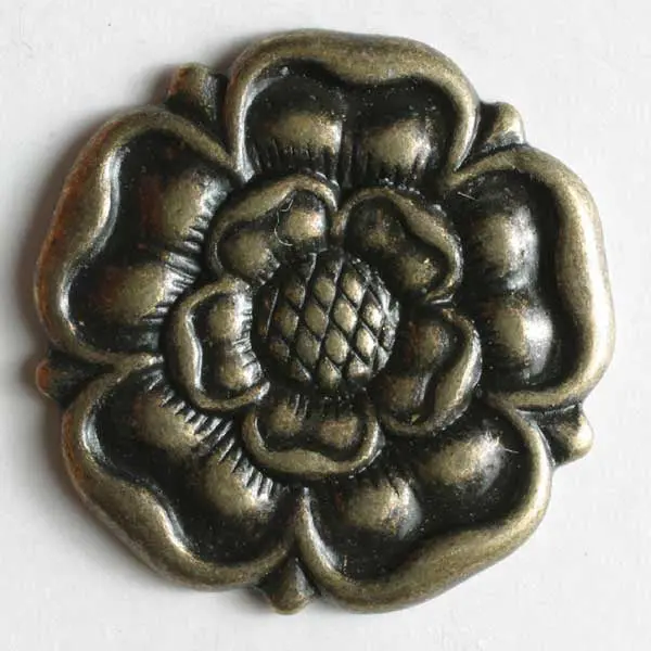 Antique Brass Flower-Shaped Sewing Buttons – Vintage Craft Supply (1936–1937 Style) 1