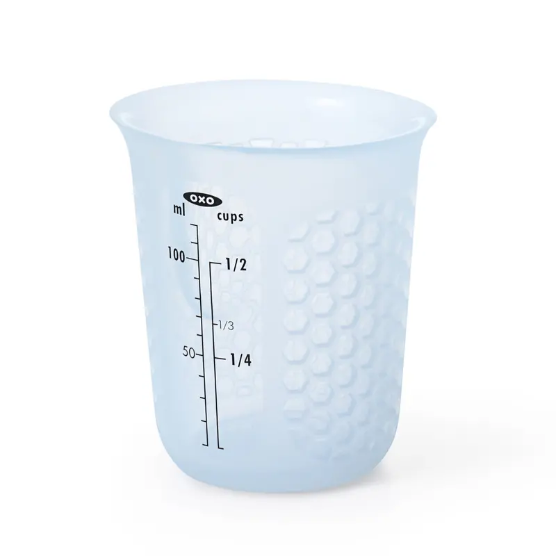 Flexible Silicone Squeeze-And-Pour Measuring Cup 1