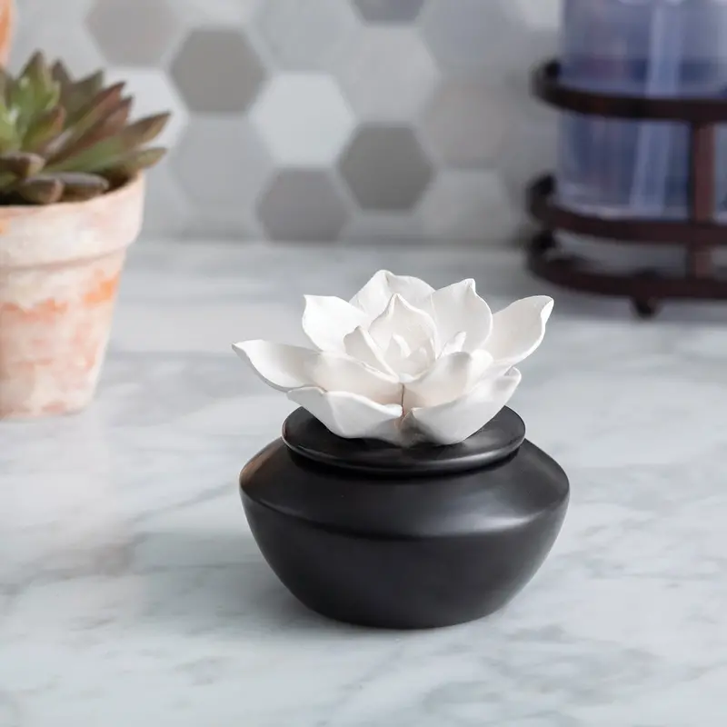 Gardenia Ceramic Essential Oil Diffuser – Pdgar 1