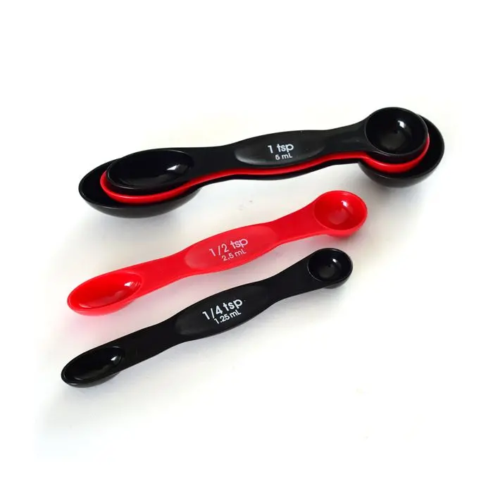 Magnetic Measuring Spoon Set With Ergonomic Handles 1