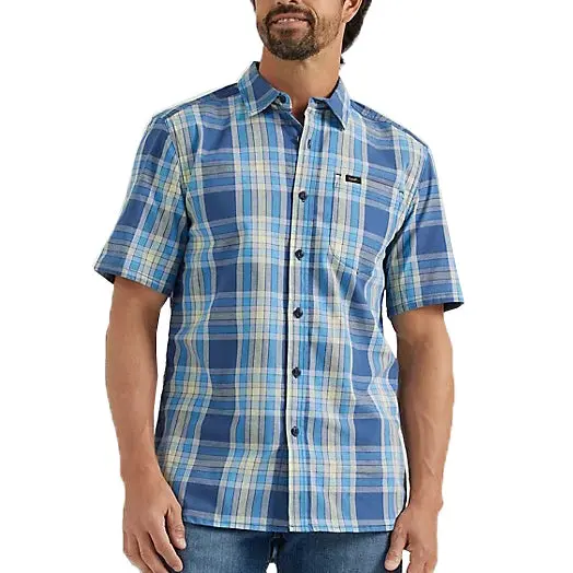 Men'S Extreme Motion Plaid Button-Down Shirt – Short-Sleeve Casual Work Shirt (Style 11234745) 1