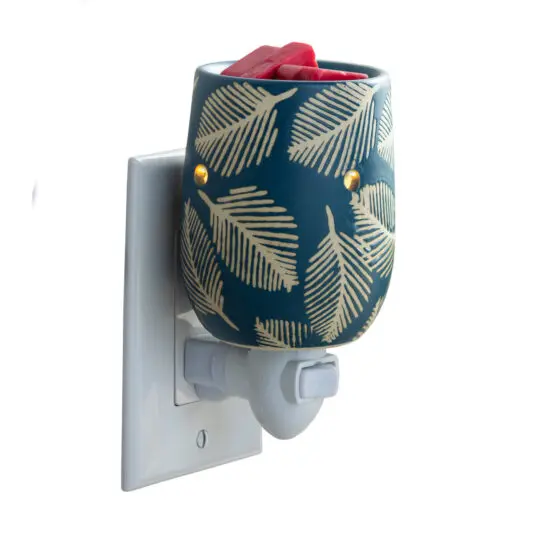 Pressed Leaf Pluggable Fragrance Warmer – Nature-Inspired Electric Wax Melter 1