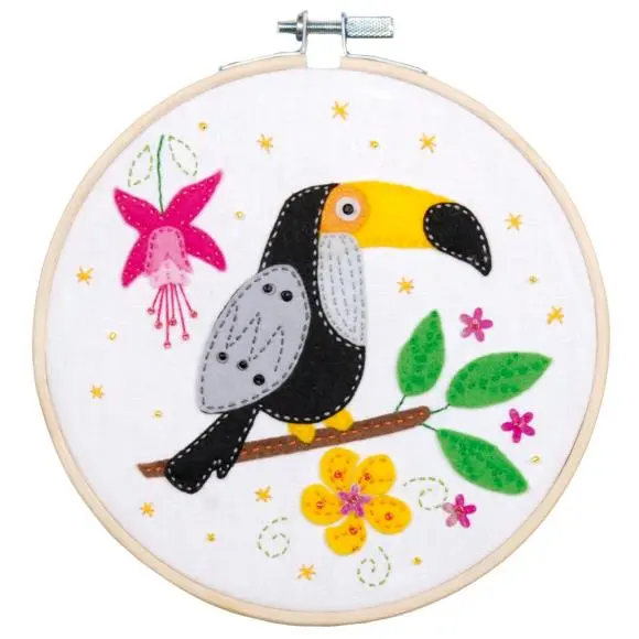 Toucan-Themed Felt Appliqué Craft Kit (V0180500) 1